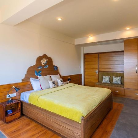 Stayvista At Nook - Elysium Estate 2 Bedroom Cottage With Hill View, Lawn Shimla Exterior photo