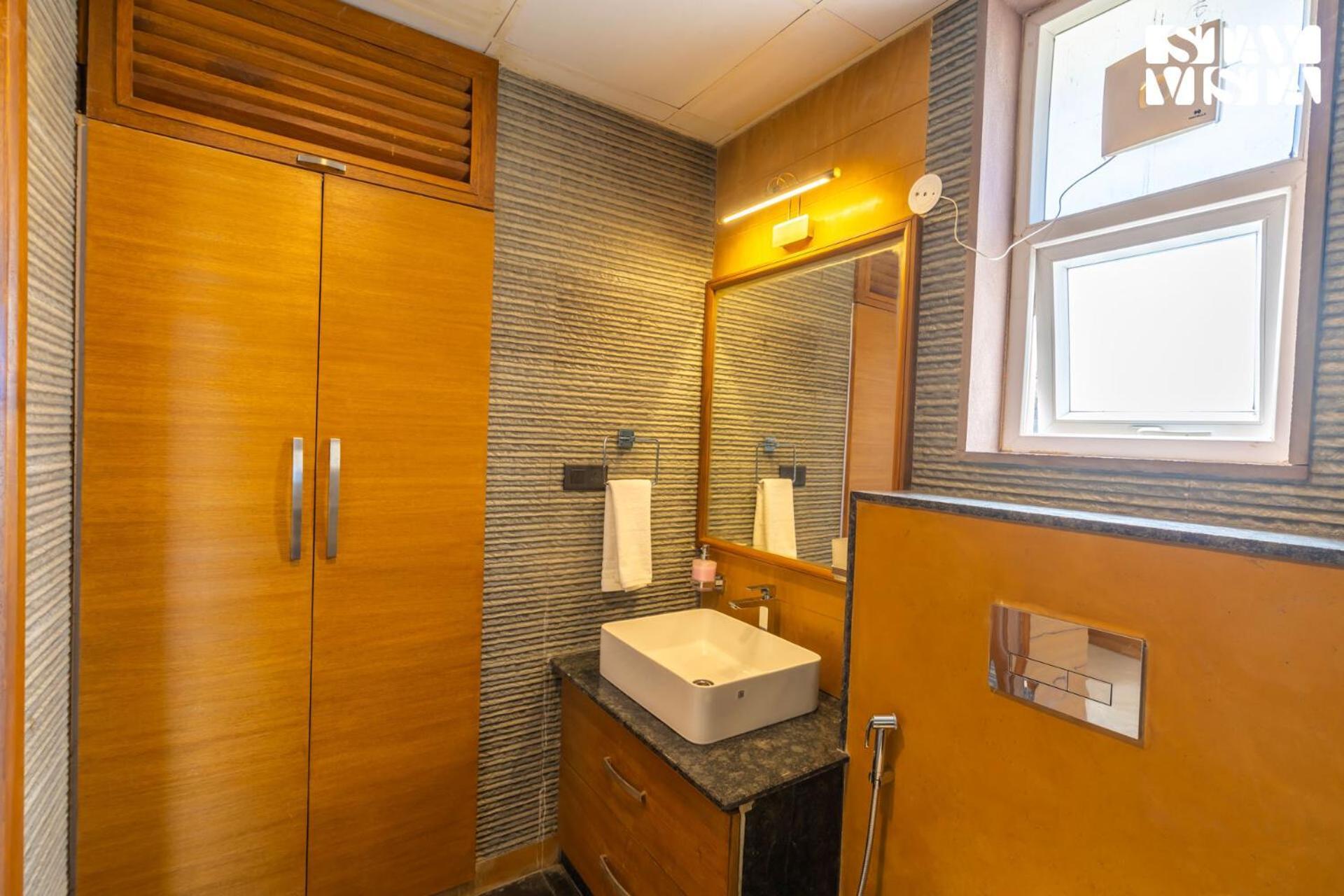 Stayvista At Nook - Elysium Estate 2 Bedroom Cottage With Hill View, Lawn Shimla Exterior photo