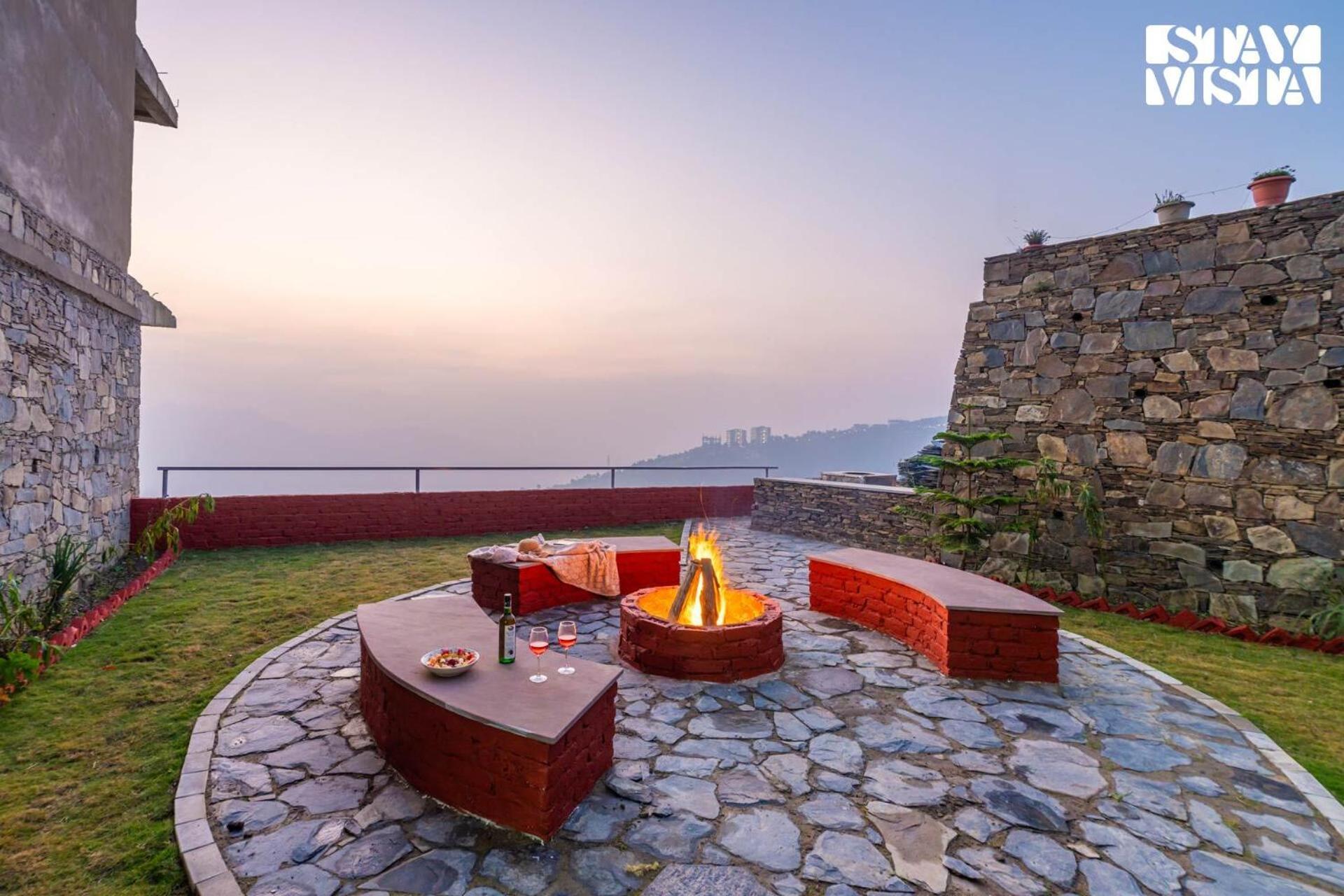 Stayvista At Nook - Elysium Estate 2 Bedroom Cottage With Hill View, Lawn Shimla Exterior photo