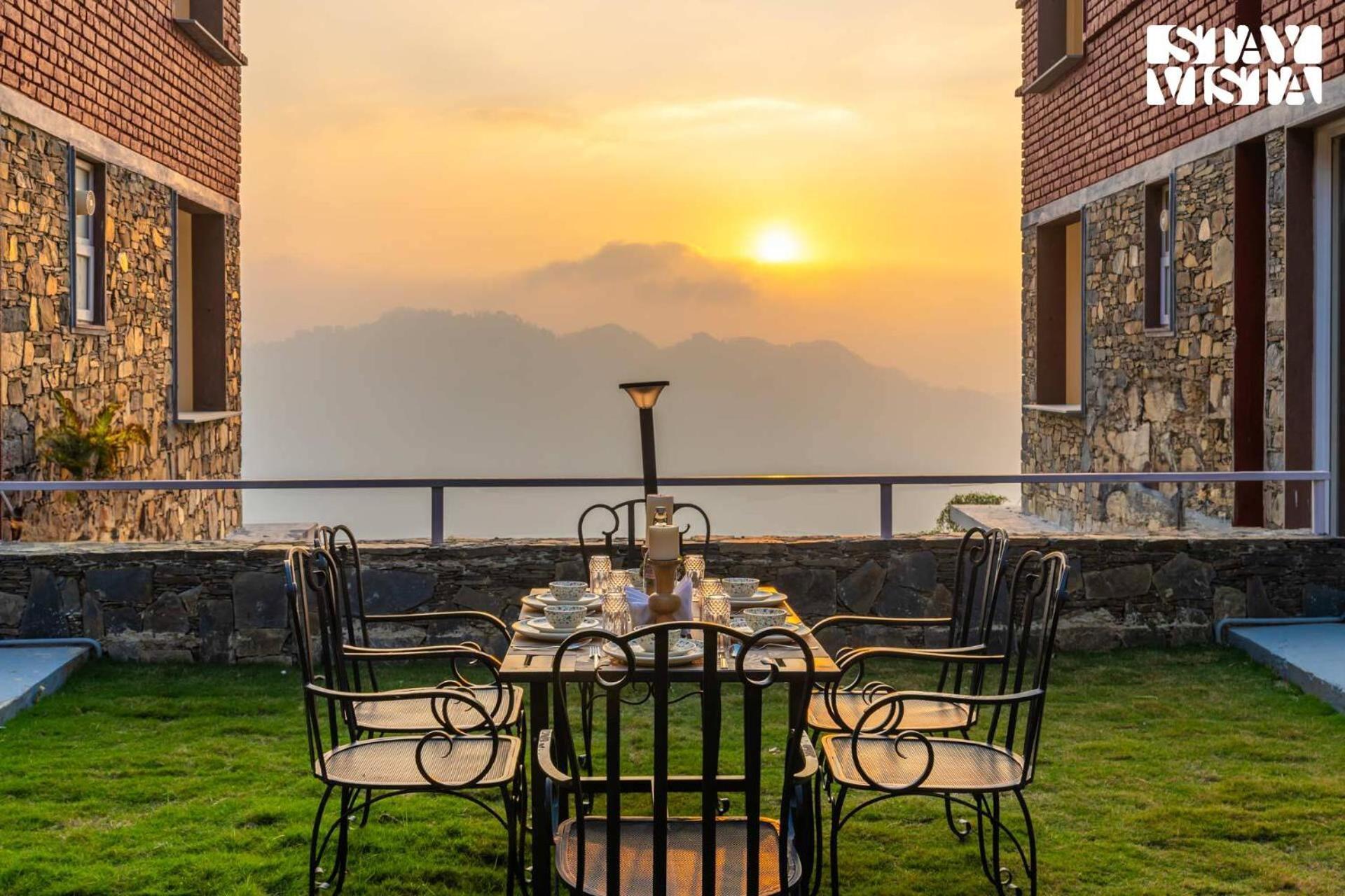Stayvista At Nook - Elysium Estate 2 Bedroom Cottage With Hill View, Lawn Shimla Exterior photo